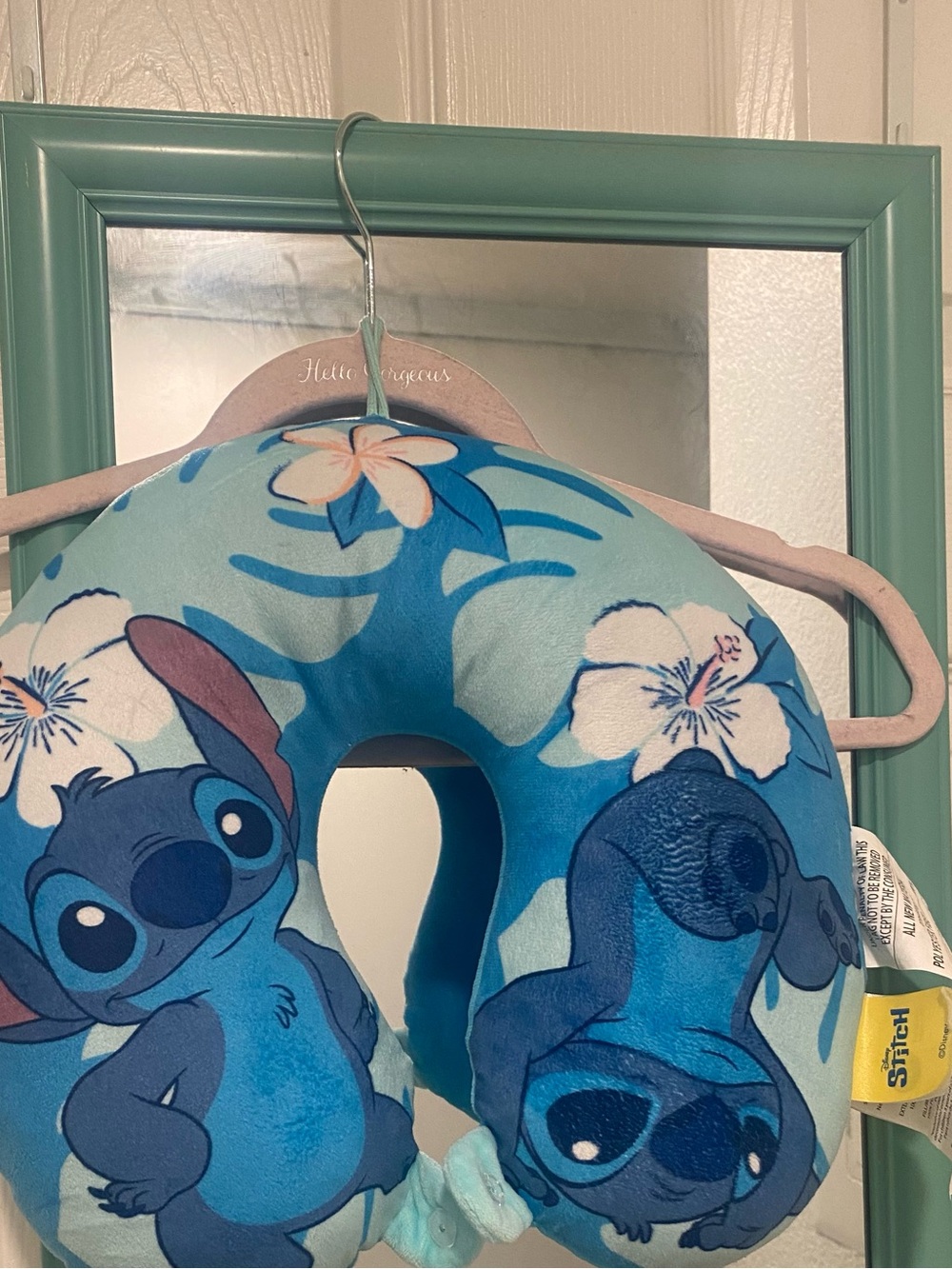 Stitch travel pillow